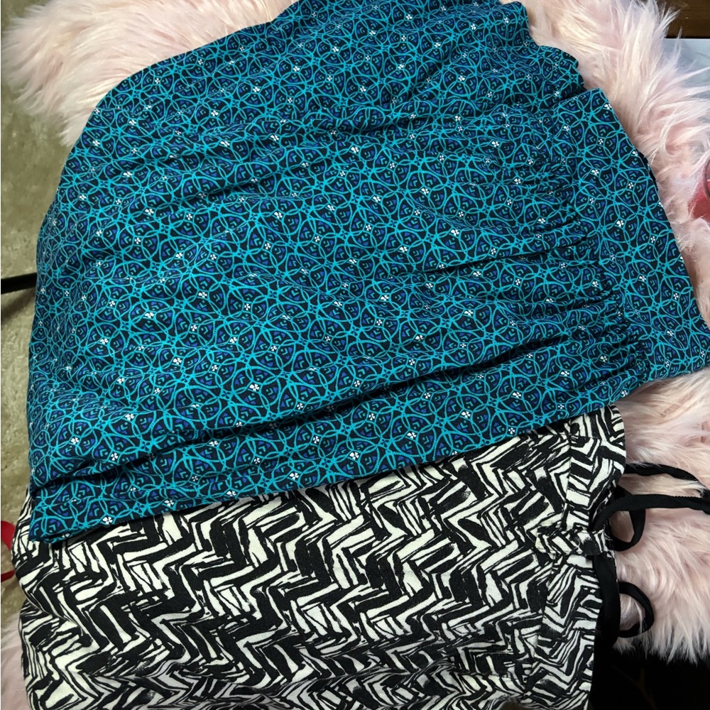 Forever 21 Black and White Patterned Skirt